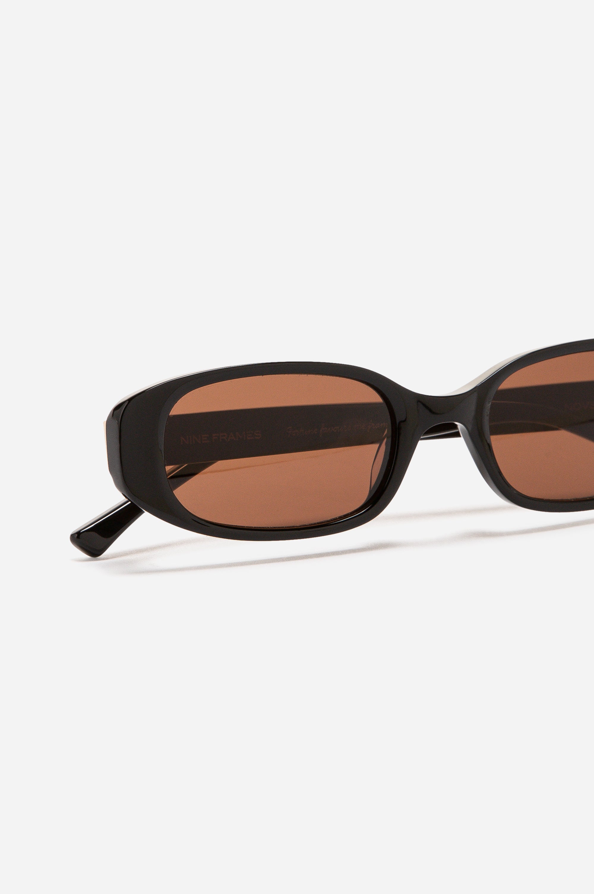 Novem / Noir - Nine Frames