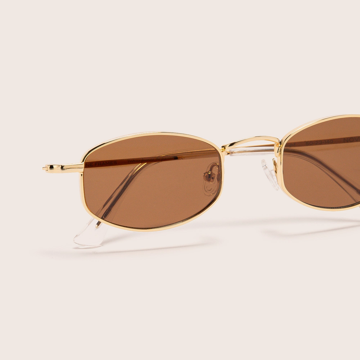 Nove / Terracotta - Nine Frames