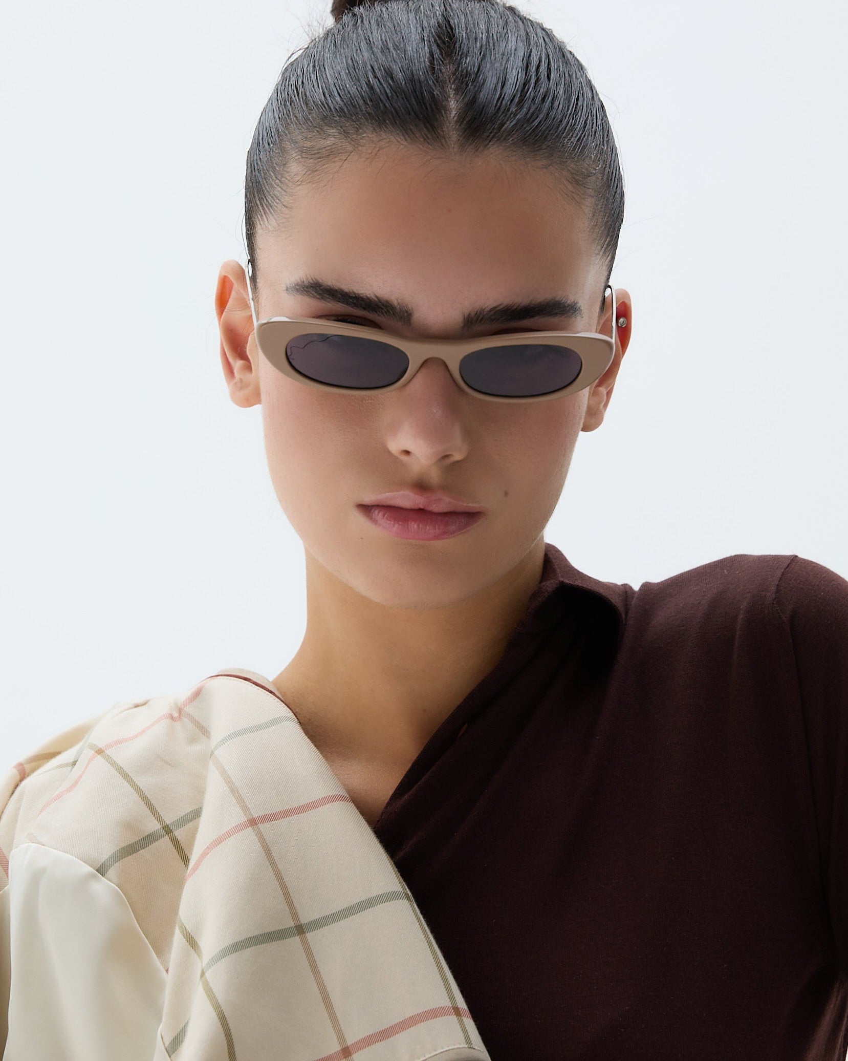So-Glam / Desert Taupe - Nine Frames