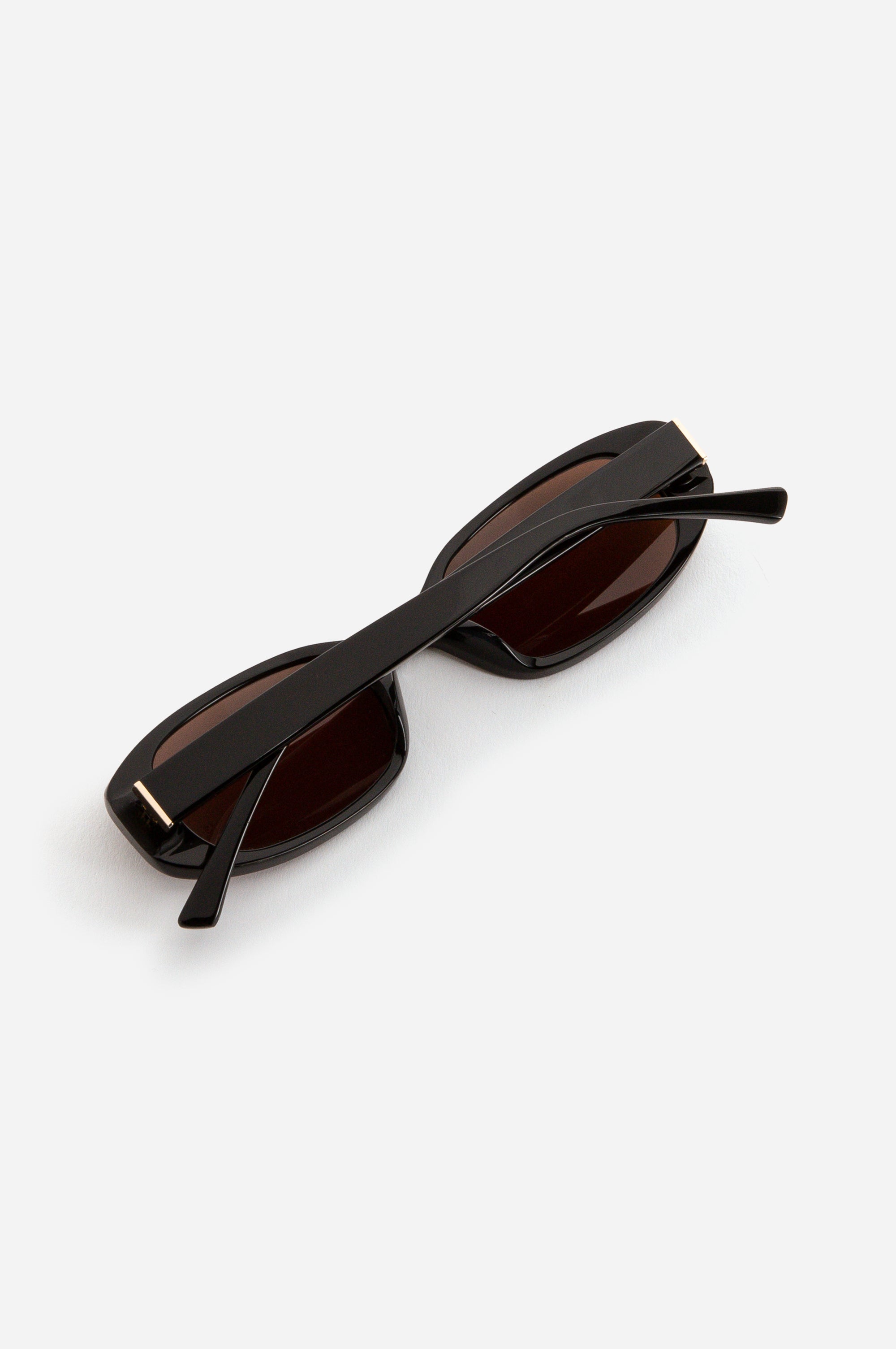 Novem / Noir - Nine Frames