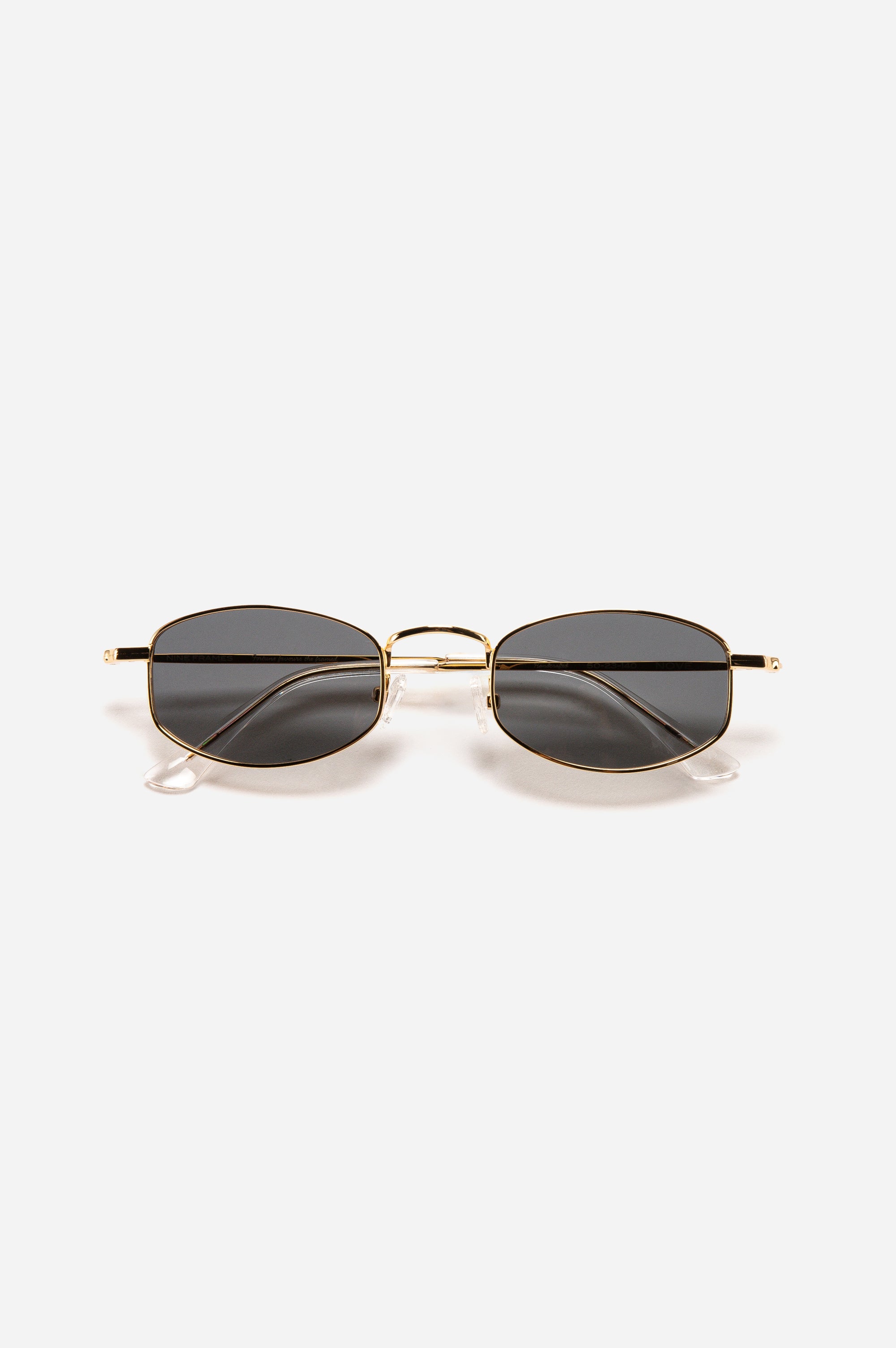 Nove / Smoke - Nine Frames