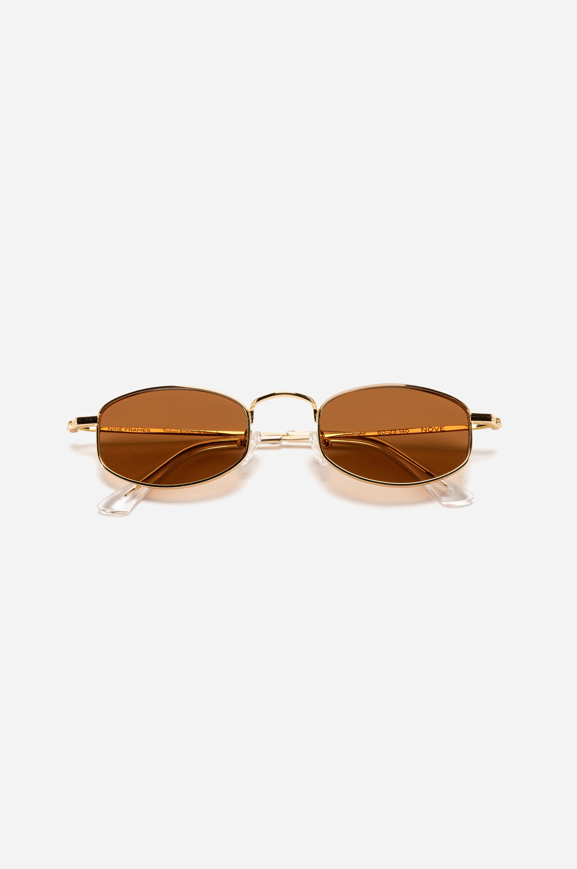 Nove / Terracotta - Nine Frames