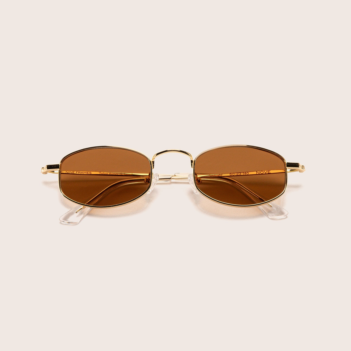 Nove / Terracotta - Nine Frames